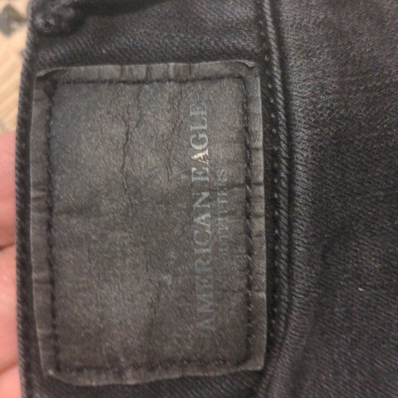 American Eagle Outfitters Women's Distressed Super Stretch Black Jeans. Size 8 R - Picture 12 of 12